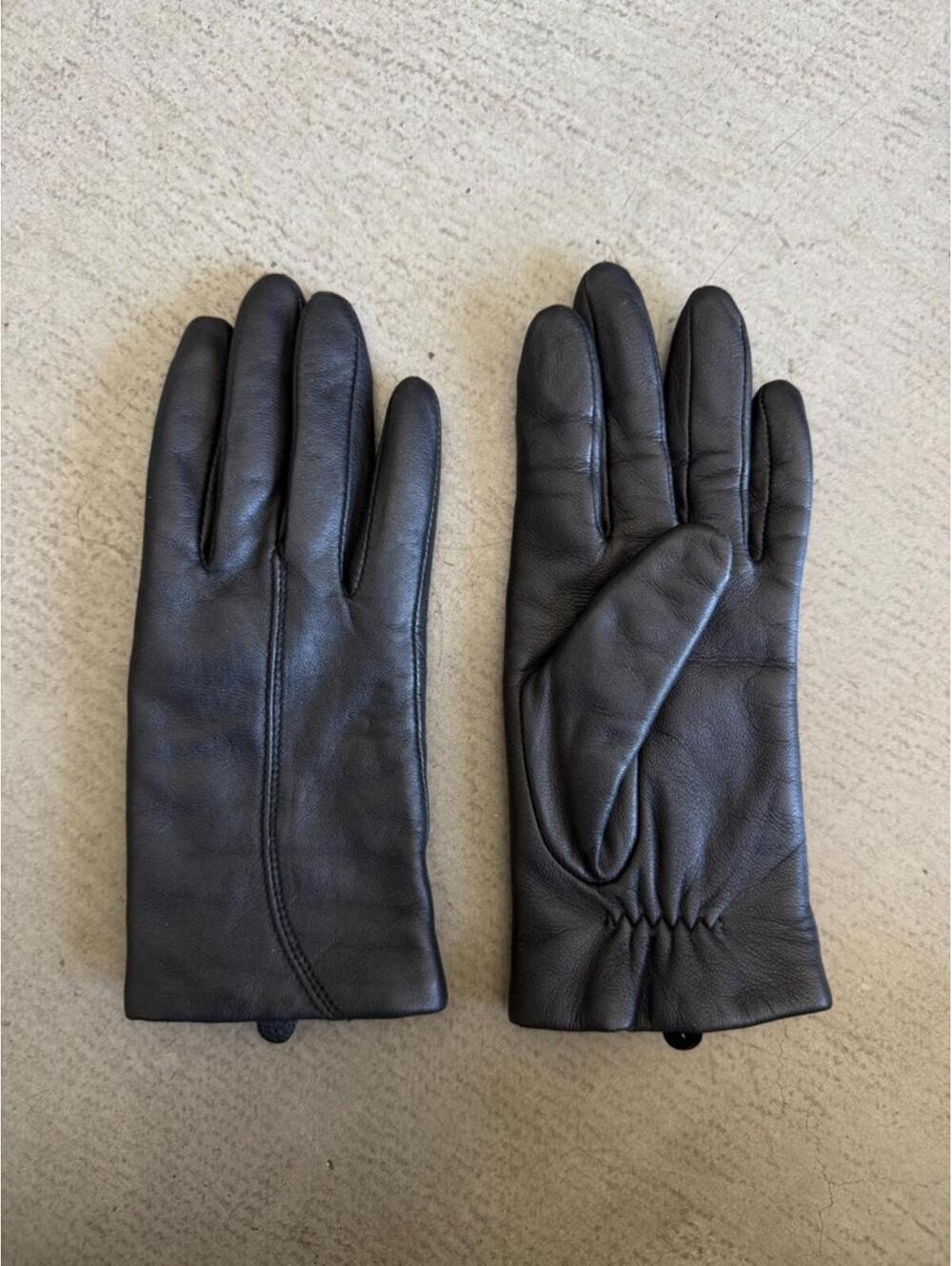 Thinsulate Insulation / Soft Lined Classic Leather Gloves